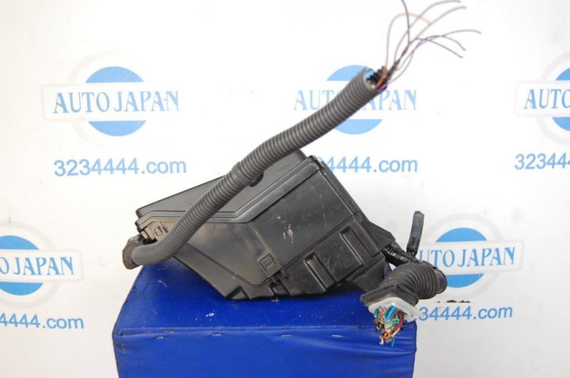 Блок предохранителей моторный отсек LEXUS GS350 GS300 05-11