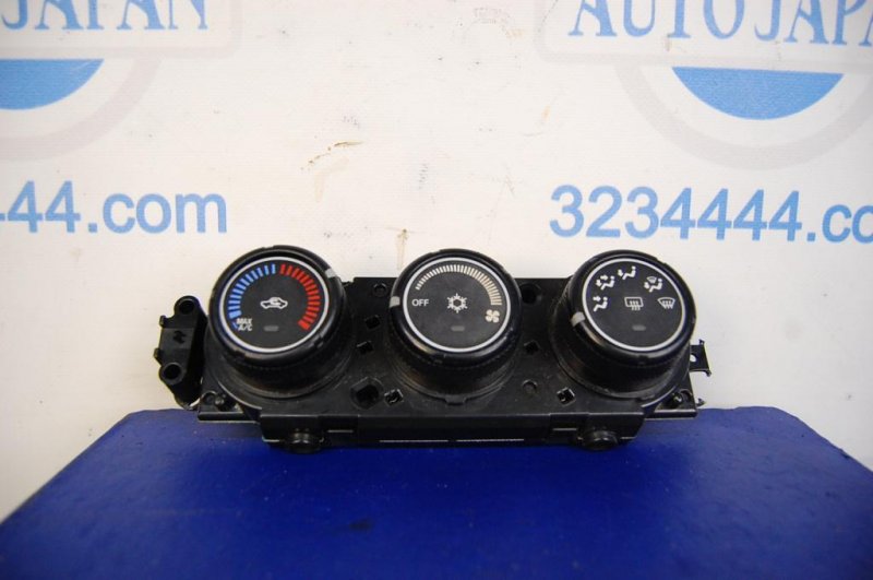 Блок управления печкой MITSUBISHI LANCER X 10 07-15 7820A073XA Б/У