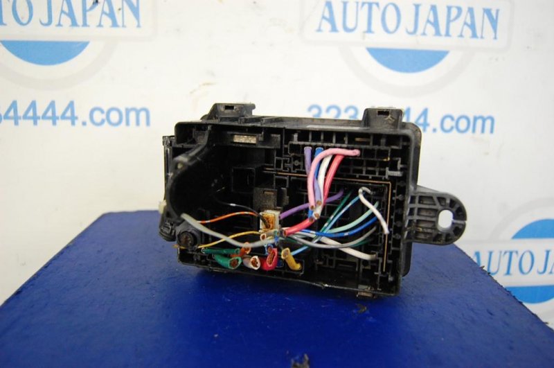 Блок предохранителей моторный отсек MDX (YD2) 06-13 YD2