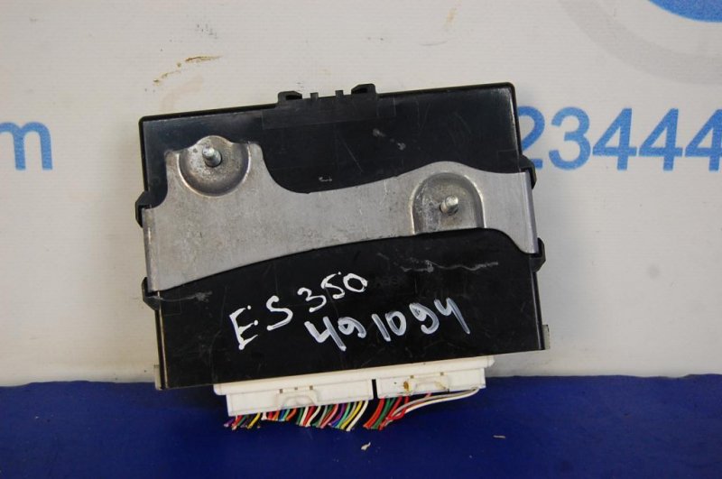 Блок управления центральным замком LEXUS ES350 06-12