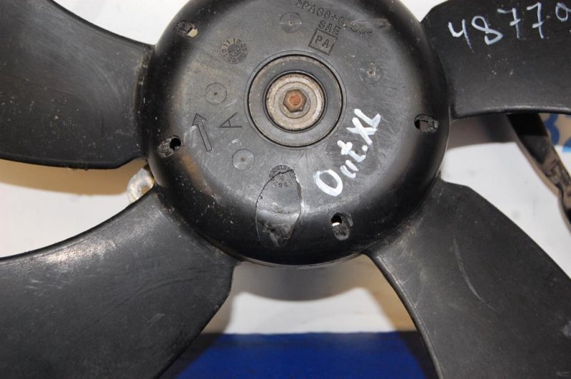 Вентилятор основного радиатора правый MITSUBISHI OUTLANDER XL 05-13