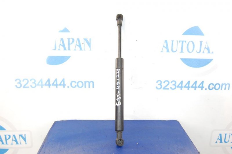 Запчасть амортизатор крышки багажника INFINITI G35 03-07 Б/У Амортизатор крышки багажника INFINITI G35 03-07 Б/У