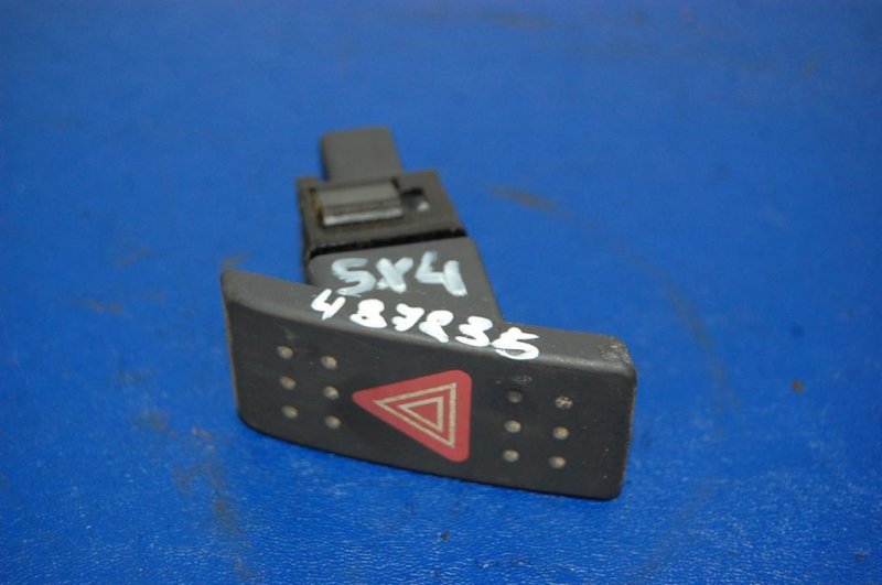 Кнопка аварийной сигнализации SX4 06-13