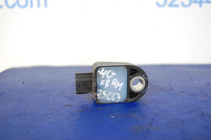 Датчик удара CAMRY 40 06-11 Датчик удара CAMRY 40 06-11