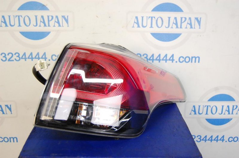 Запчасть фонарь наружный задний правый TOYOTA RAV4 13-19 8155142210 Б/У Фонарь наружный задний правый TOYOTA RAV4 13-19 8155142210 Б/У