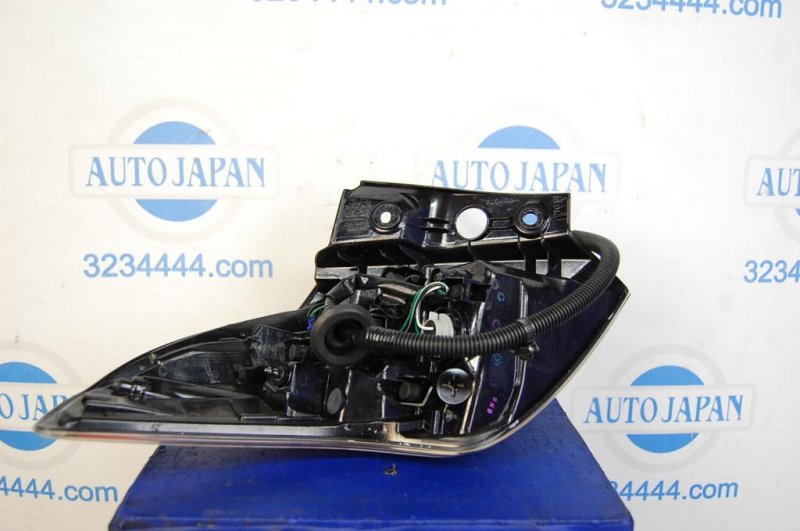 Фонарь наружный задний правый RAV4 13-19 Фонарь наружный задний правый RAV4 13-19