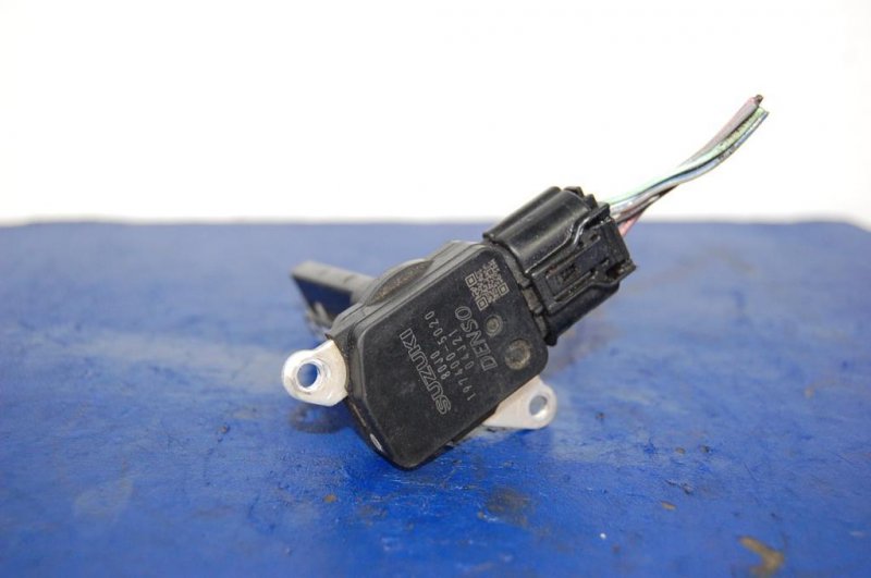 Расходомер воздуха SUZUKI SX4 06-13 13800-80J00 Б/У