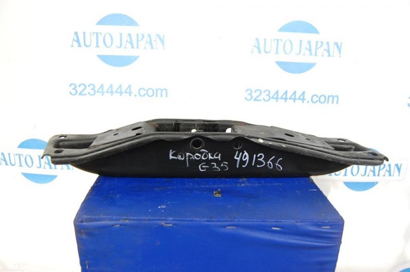 Кронштейн КПП INFINITI G35 03-07 Б/У