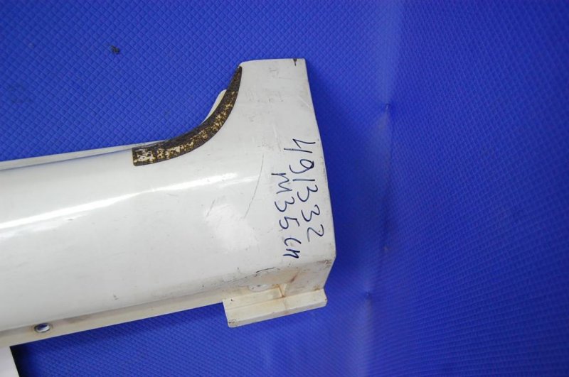 Накладка порога наружная левая M35/M45 04-10