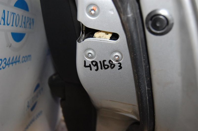 Стекло двери заднее правое FX S50 03-08