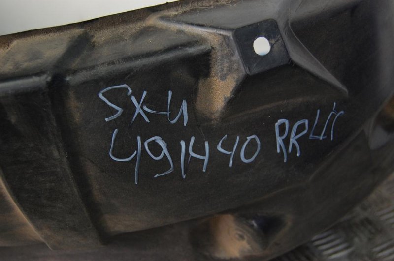 Подкрылок задний левый SX4 06-13