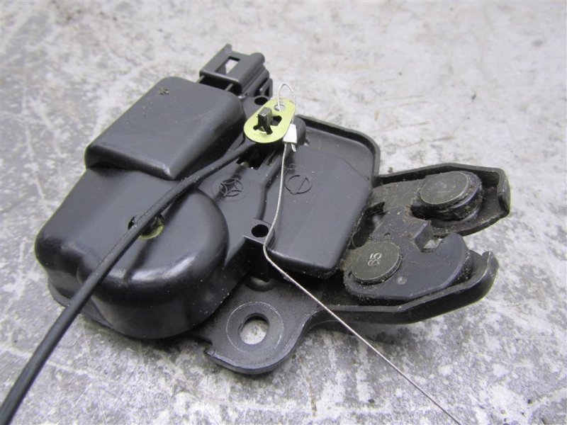 Замок крышки багажника G35 03-07