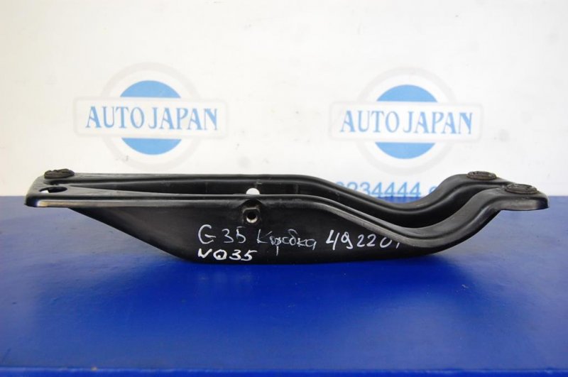 Кронштейн КПП INFINITI G35 03-07 Б/У