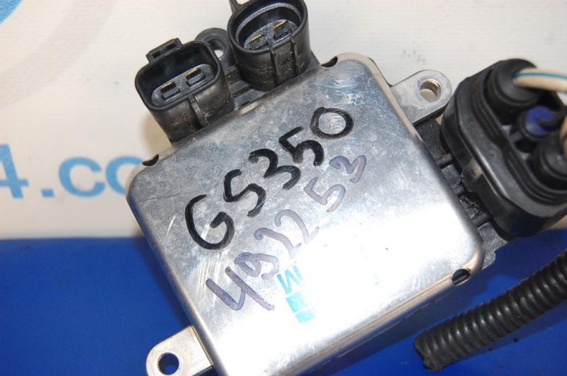 Блок управления вентилятором радиатора LEXUS GS350 GS300 05-11