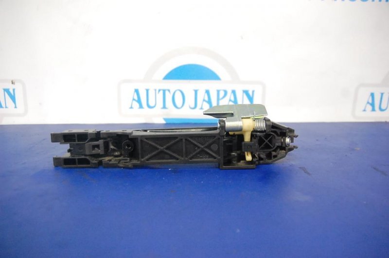 Ручка двери наружная задняя правая G25/G35/G37/Q40 06-14