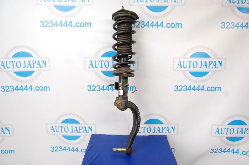 Амортизатор передний правый INFINITI G35 03-07 56110-AC525 Б/У
