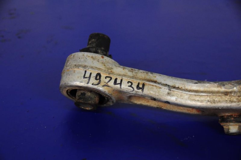 Рычаг передней подвески нижний передний левый G35 03-07