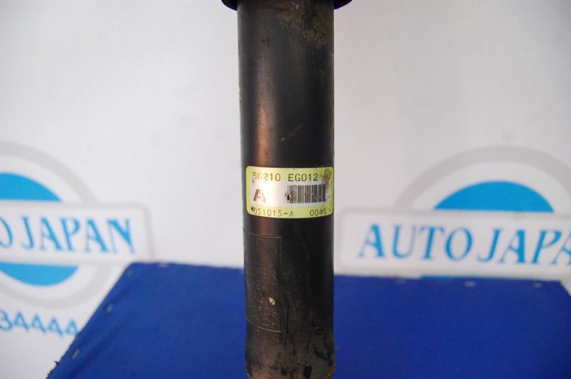 Амортизатор задний правый INFINITI M35/M45 04-10