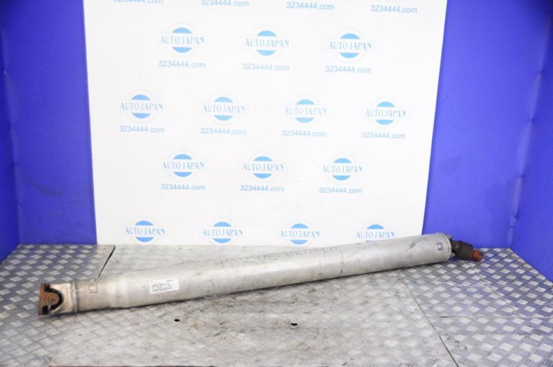 Карданный вал задний NISSAN QX56 / TITAN / ARMADA 04-16 37000-7S000 Б/У