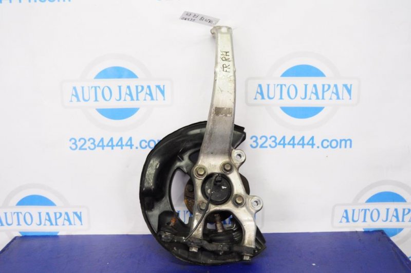 Запчасть ступица передняя правая LEXUS GS350 GS300 05-11 43550-30010 Б/У Ступица передняя правая LEXUS GS350 GS300 05-11 43550-30010 Б/У