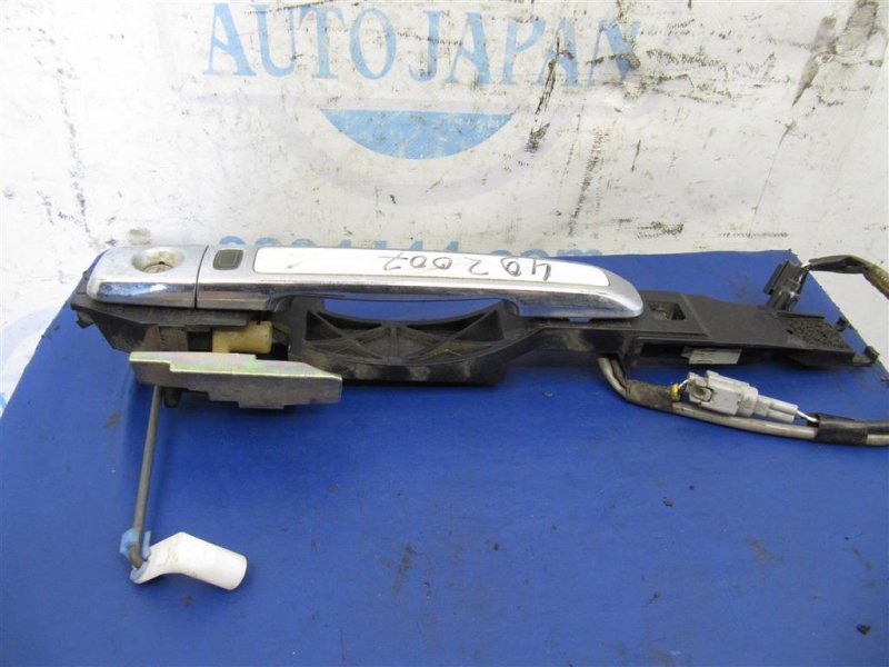 Ручка двери наружная передняя левая M35/M45 04-10 Ручка двери наружная передняя левая M35/M45 04-10