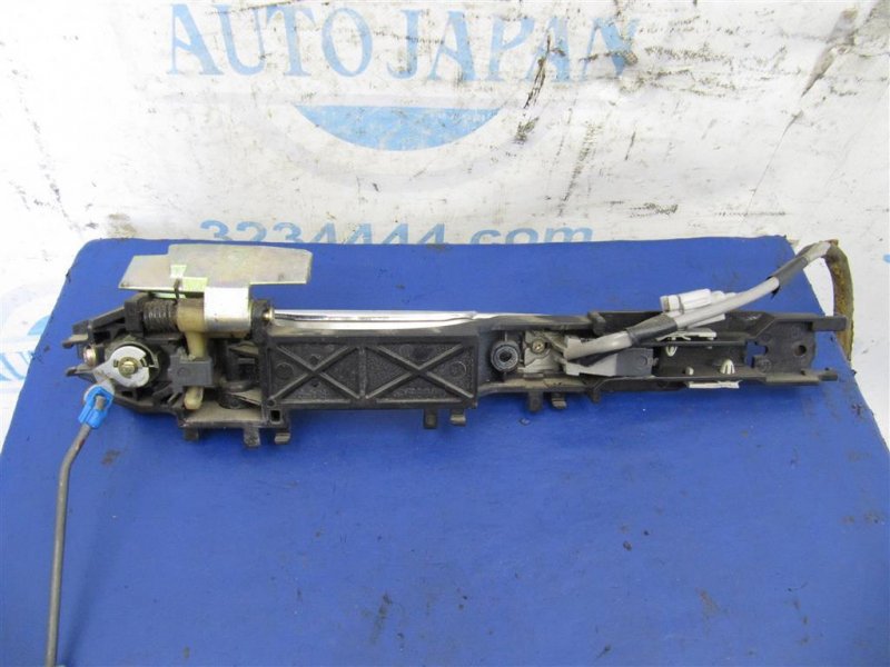 Ручка двери наружная передняя левая M35/M45 04-10 Ручка двери наружная передняя левая M35/M45 04-10