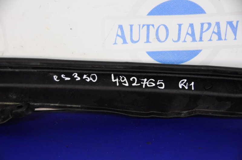 Накладка крыла переднего внутренняя правая ES350 06-12 Накладка крыла переднего внутренняя правая ES350 06-12