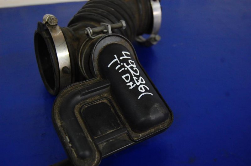 Патрубок воздушного фильтра NISSAN TIIDA/VERSA C11 04-11 Патрубок воздушного фильтра NISSAN TIIDA/VERSA C11 04-11