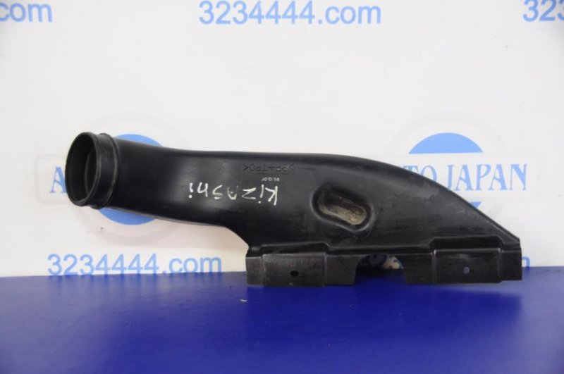 Воздухозаборник SUZUKI KIZASHI 09-14