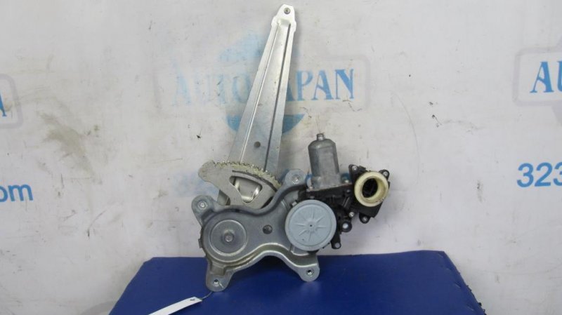 Стеклоподъемник задний правый TOYOTA AURIS 06-12