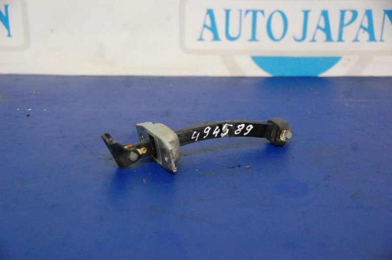 Ограничитель двери задний правый TOYOTA CAMRY 40 06-11 Б/У