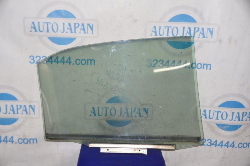 Запчасть стекло двери заднее левое TOYOTA CAMRY 40 06-11 68114-33150 Б/У Стекло двери заднее левое TOYOTA CAMRY 40 06-11 68114-33150 Б/У