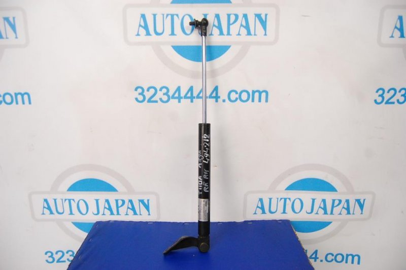 Запчасть амортизатор крышки багажника правый NISSAN TIIDA/VERSA C11 04-11 90450-EL00A Б/У Амортизатор крышки багажника правый NISSAN TIIDA/VERSA C11 04-11 90450-EL00A Б/У