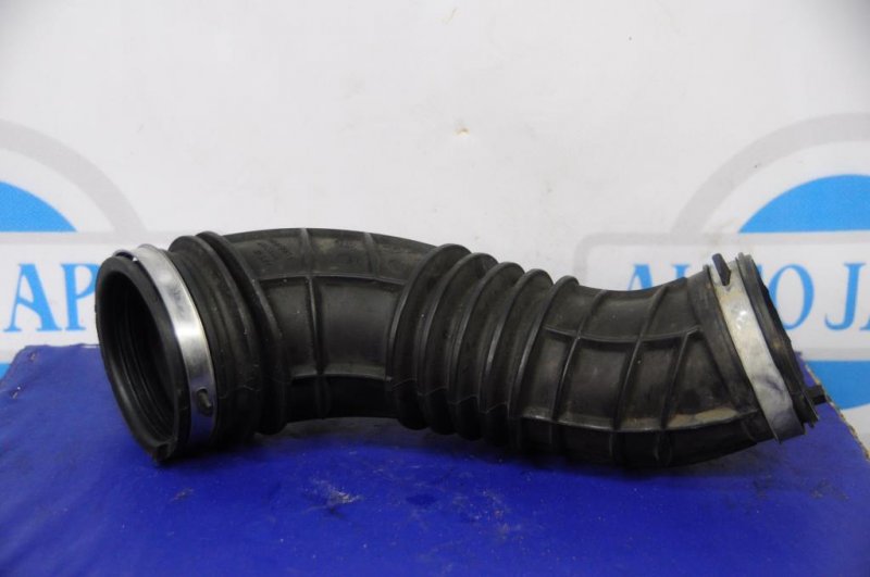 Патрубок воздушного фильтра SUZUKI SWIFT 04-11