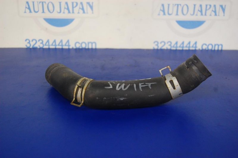 Патрубок системы охлаждения SUZUKI SWIFT 04-11 Б/У