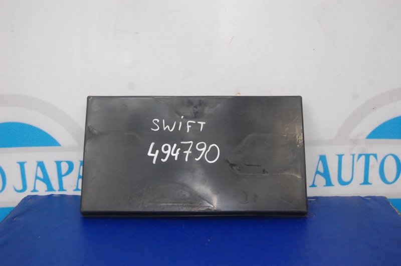 Полка аккумулятора SUZUKI SWIFT 04-11 33660-73010 Б/У