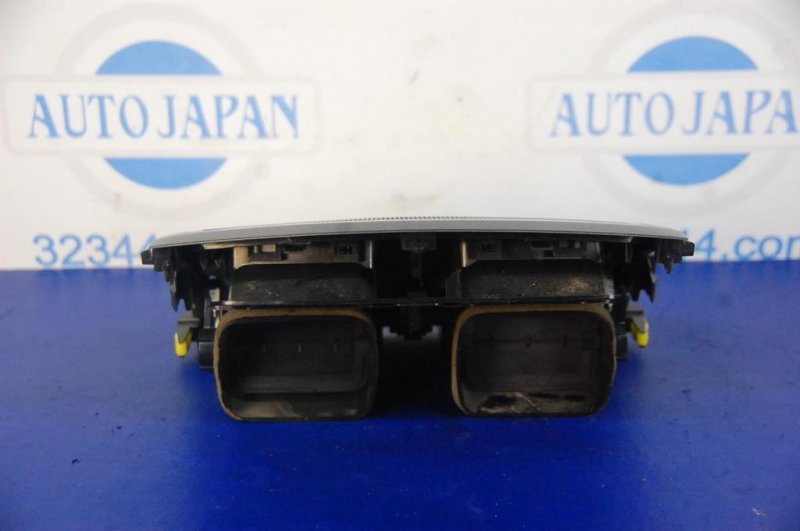 Дефлектор воздушный AURIS 06-12