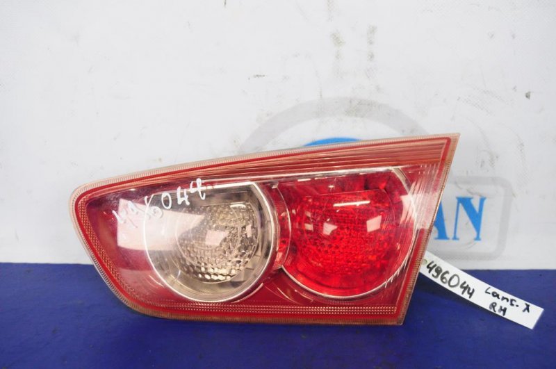 Запчасть фонарь внутренний задний правый MITSUBISHI LANCER X 10 07-15 Б/У Фонарь внутренний задний правый MITSUBISHI LANCER X 10 07-15 Б/У