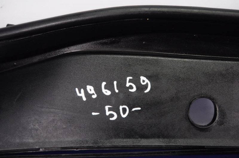 Пластик под лобовое стекло / Жабо CAMRY 50 12-15