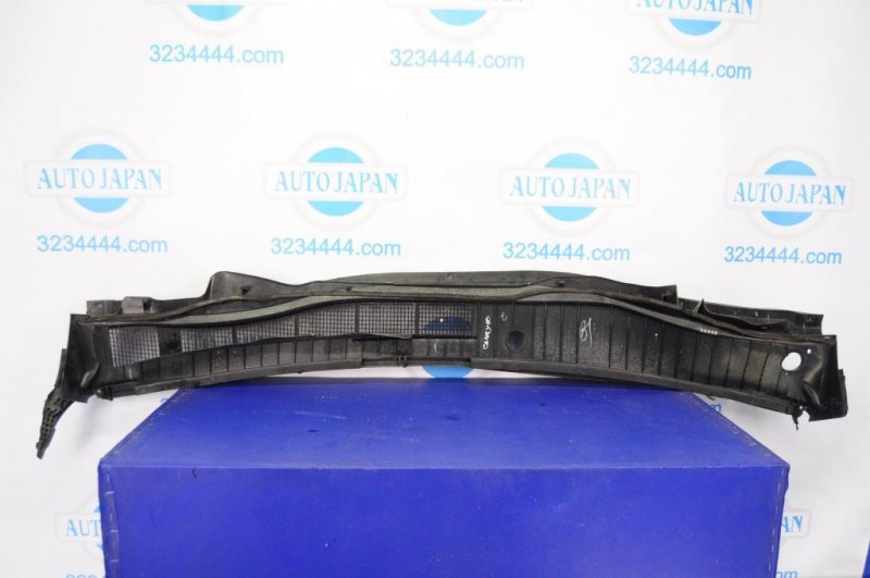 Пластик под лобовое стекло / Жабо TOYOTA CAMRY 50 12-15