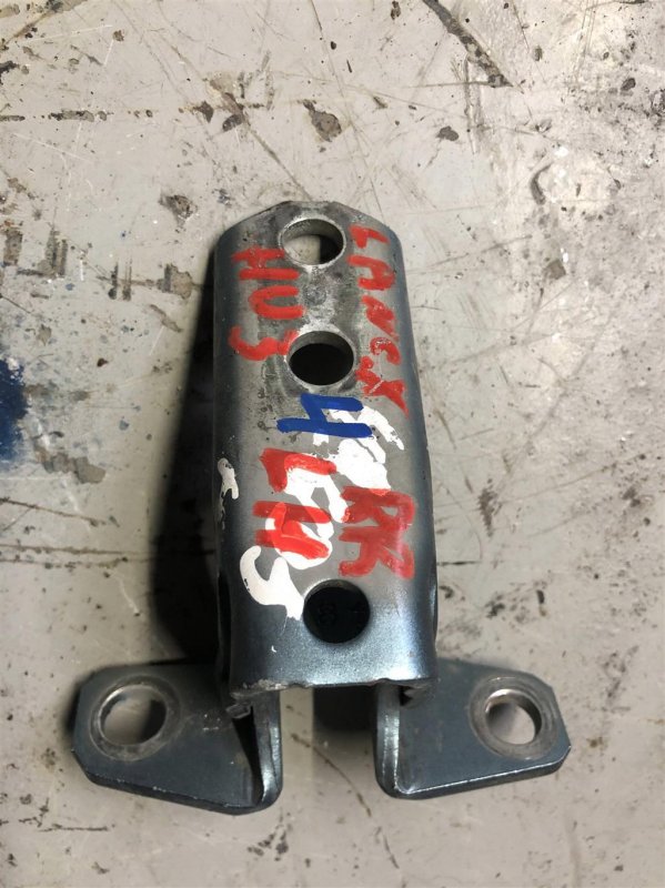 Запчасть петля двери нижняя задняя левая MITSUBISHI LANCER X 10 07-15 Б/У Петля двери нижняя задняя левая MITSUBISHI LANCER X 10 07-15 Б/У