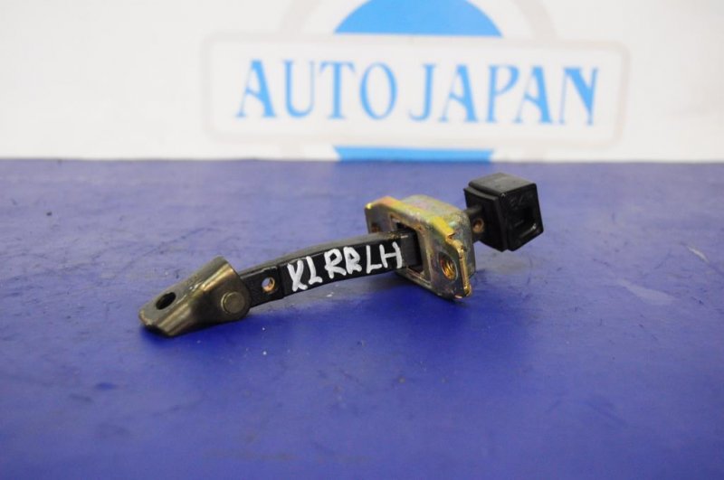 Ограничитель двери задний левый MITSUBISHI OUTLANDER XL 05-13 Б/У