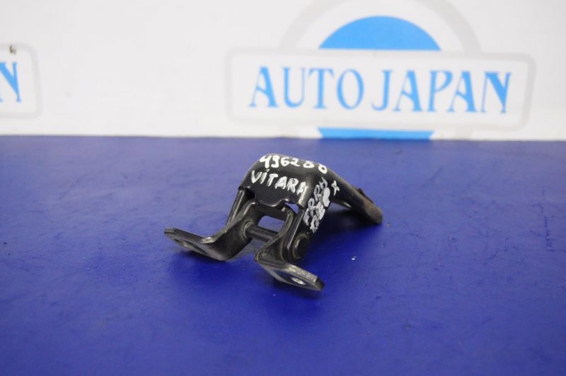 Петля двери верхняя передняя правая SUZUKI GRAND VITARA 05-15 Б/У