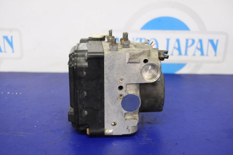 Блок ABS TOYOTA HIGHLANDER 07-13
