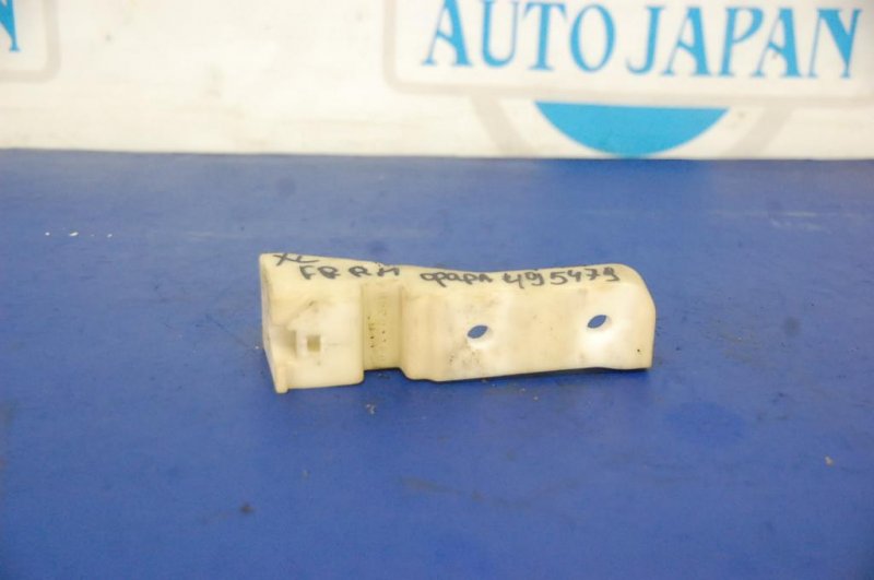 Кронштейн переднего бампера передний правый SUBARU FORESTER SG 02-07 Б/У