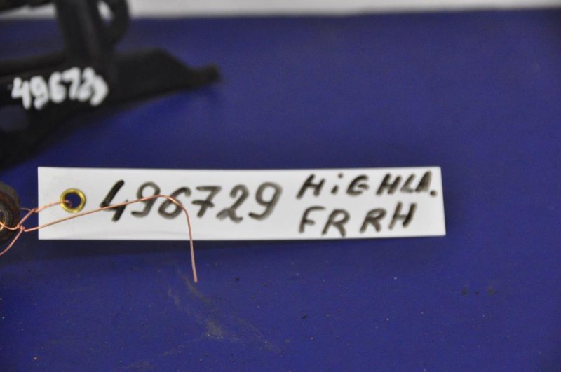 Датчик ABS передний правый HIGHLANDER 07-13