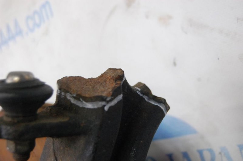 Кулак поворотный передний левый ACCORD USA 07-12