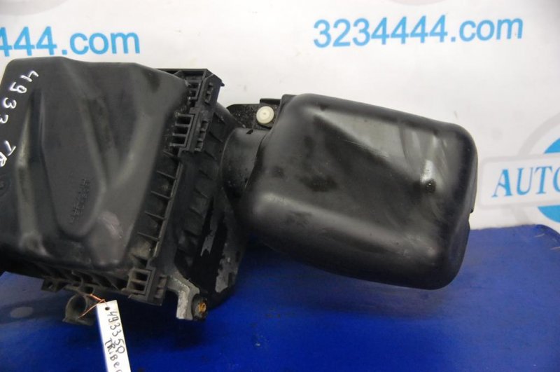 Корпус воздушного фильтра TRIBECA B10 07-13