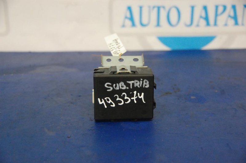 Блок управления центральным замком SUBARU TRIBECA B10 07-13 88035AG03A Б/У