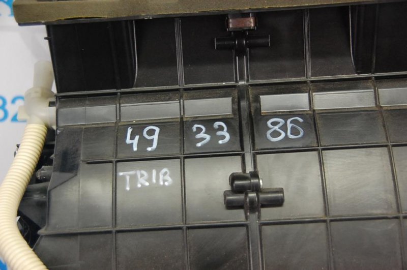 Корпус печки TRIBECA B10 07-13